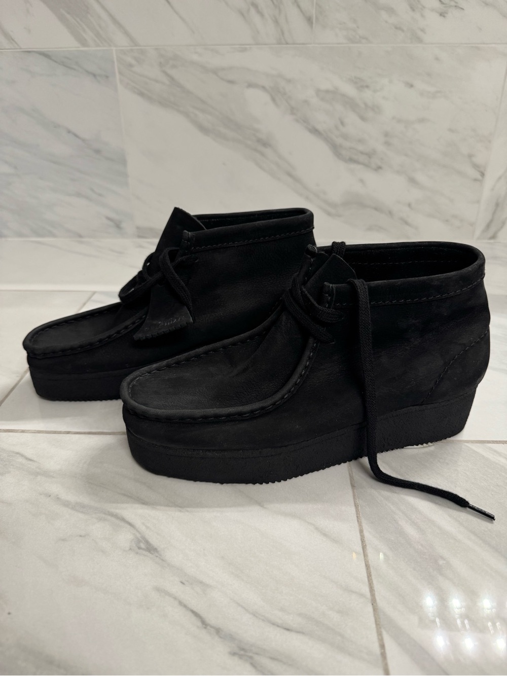 Clarks Originals Wallabee Black Suede Shoes Size 9.5 NWT